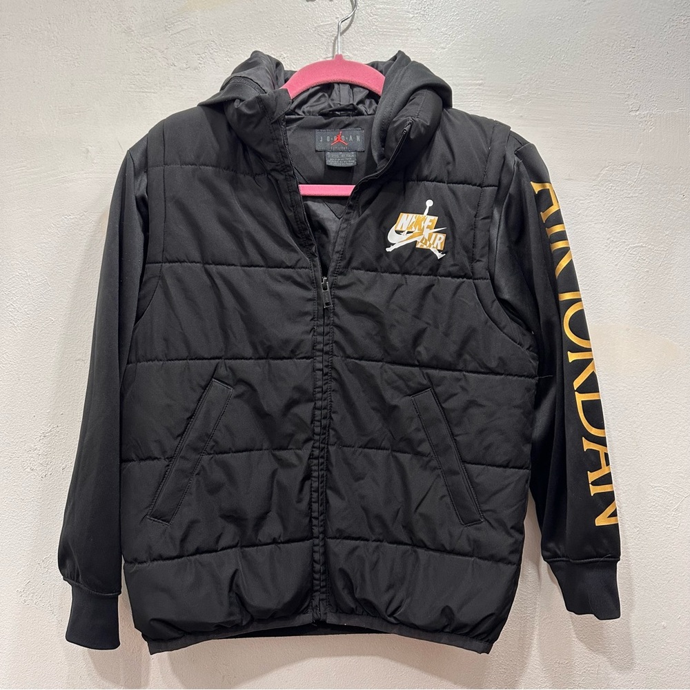 EUC boys 10/12 2fer Puffer Air Jordan Nike Black